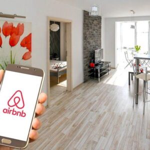 Contrato de Alquiler de Vivienda Vacacional (Ej. Airbnb)