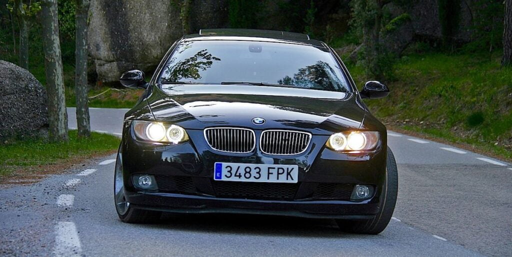 ¿Cómo vender un coche particular sin dar garantía?